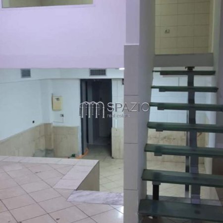 Tirane, jepet me qera dyqan Kati 0, 70 m² 500 Euro (Rruga ''Elbasanit'')