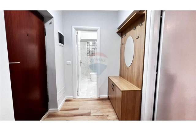Tirane, jepet me qera apartament Kati 3, 60 m² 450 Euro (sheshi willson)