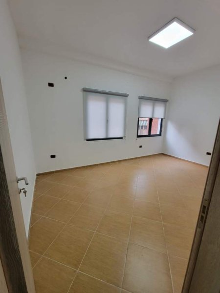 Tirane, jepet me qera apartament 1+1 Kati 1, 64 m² 50.000 Leke (sulejman delvina)