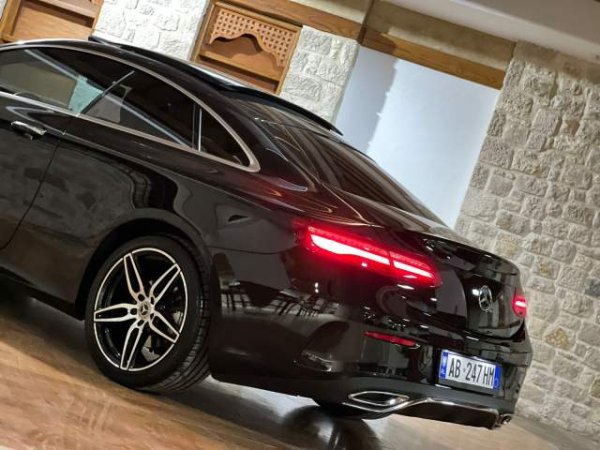 shes Mercedes-Benz MERCEDES E 220 - AMG LINE - PANORAMA Viti 2019,