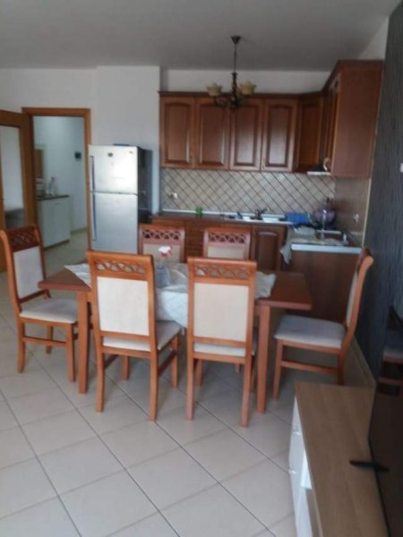 Tirane, jepet me qera apartament 2+1+BLK Kati 9, 110 m² 550 Euro (durresit)