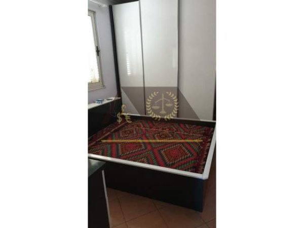 Tirane, jepet me qera apartament 2+1+BLK Kati 4, 100 m² 400 Euro (Rruga Shkelqim Fusha)