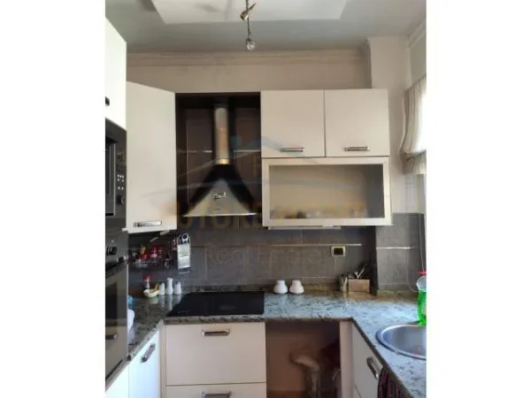 Durres, jepet me qera apartament 2+1+BLK Kati 4, 120 m² 450 Euro (Vollga)