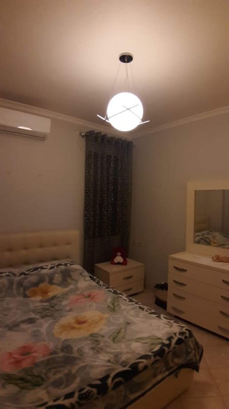 Tirane, jepet me qera apartament 2+1+BLK Kati 1, 90 m² 330 Euro