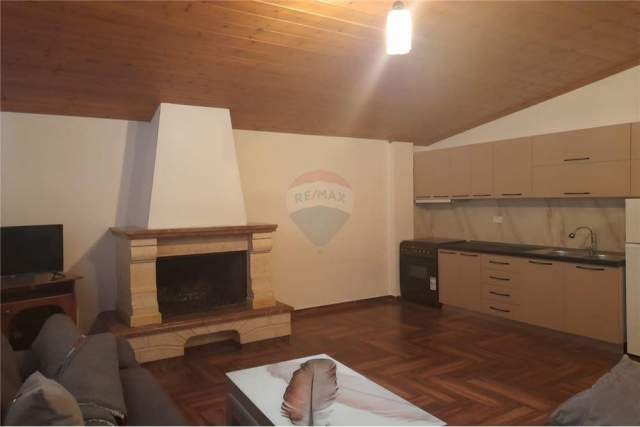 Tirane, jepet me qera apartament 2+1 Kati 3, 105 m² 450 Euro (VILAT GJERMANE)