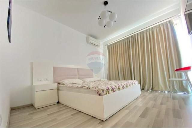 Tirane, jepet me qera apartament 2+1+BLK Kati 15, 130 m²  (AMBASADOR 3)