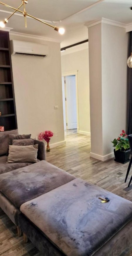 Tirane, shitet apartament 2+1 , 102 m² (Liqeni)