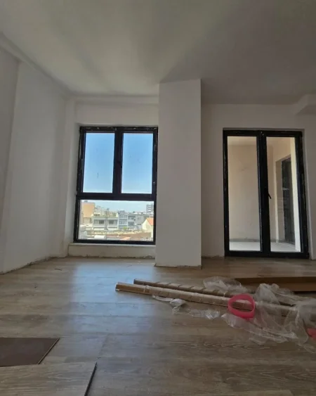 Tirane, shitet apartament 1+1 , 74 m² 147.000 € (Pazari i Ri)