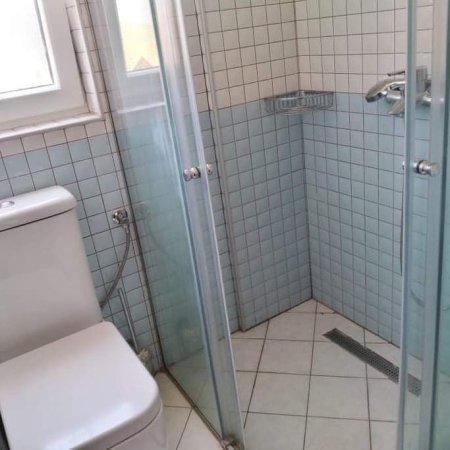 Tirane, jepet me qera apartament 2+1 Kati 2, 120 m² 440 € (5 Maj)