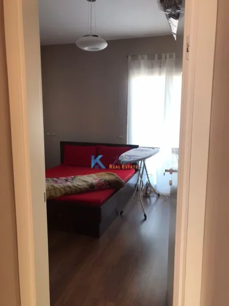 Tirane, shitet apartament 2+1 Kati 4, 105 m² 103.000 € (Selite, afer AKU)