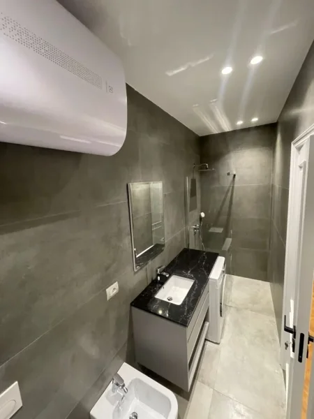Tirane, jepet me qera apartament 3+1+Aneks+Ballkon Kati 5, 150 m² 2.500 € (Rruga e Kosovareve)