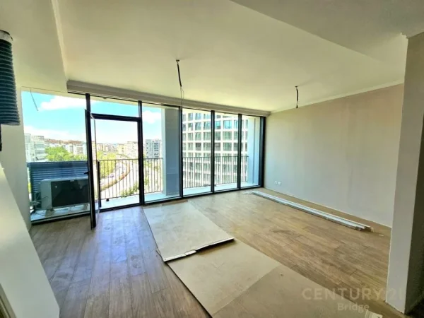 Tirane, jepet me qera vetem 1 dhome 1+1 Kati 6, 90 m² 900 € (liqeni i tiranes)