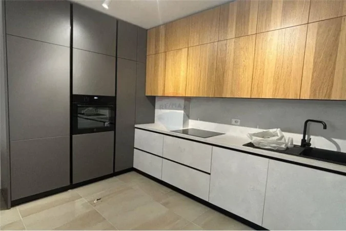 Tirane, jepet me qera apartament 1+1 Kati 4, 58 m² 450 € (21 dhjetori)