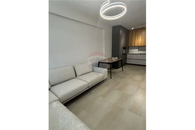 Tirane, jepet me qera apartament 1+1 Kati 4, 58 m² 450 € (21 dhjetori)
