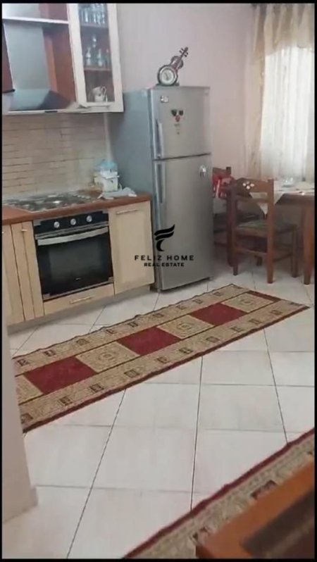 Tirane, jepet me qera apartament 1+1 Kati 2, 75 m² 490 € (5 MAJI)