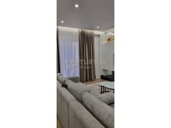 Tirane, jepet me qera apartament 2+1 , 100 m² 1.000 € (rruga e barrikadave)