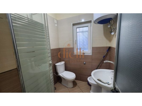 Tirane, shitet 1 Katshe , 102 m² 250.000 € 