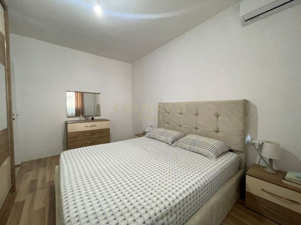 Tirane, jepet me qera apartament 1+1 Kati 3, 57 m² 500 € (ish stacioni trenit)