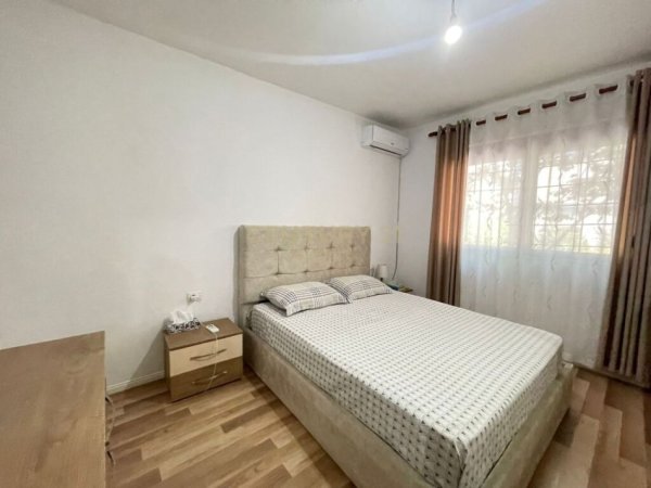 Tirane, jepet me qera apartament 1+1 Kati 3, 57 m² 500 € (ish stacioni trenit)