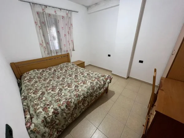 Tirane, jepet me qera apartament 2+1 Kati 8, 85 m² 350 € (Rruga Mikel Maruli)