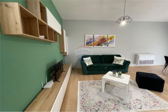 Tirane, jepet me qera apartament 2+1+Ballkon Kati 5, 100 m² 500 € (fusha e aviacionit)