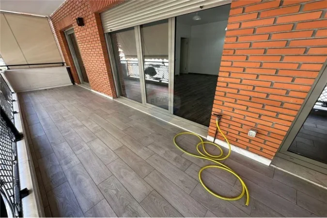 Tirane, jepet me qera apartament Kati 5, 115 m² 700 € (Rruga e Kavajes)