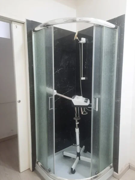 Tirane, shitet aktiviteti biznesi Parukeri Kati 1, 100 m² 22.000 € (Nikolla Tupe,Tirane)