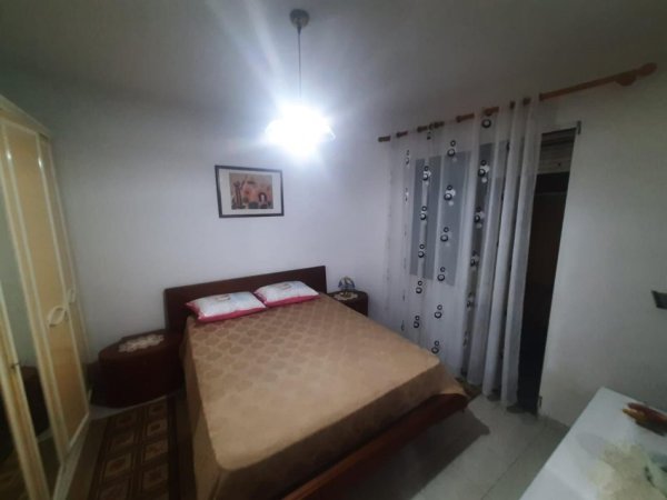 Tirane, jepet me qera apartament 2+1 Kati 1, 75 m² 500 € (Gjergj Fishta)