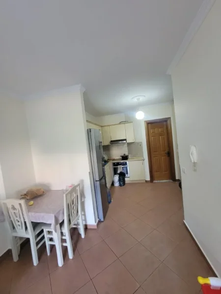 Tirane, shes apartament 1+1+Ballkon Kati 2, 60 m² 88.000 € (5 MAJI)