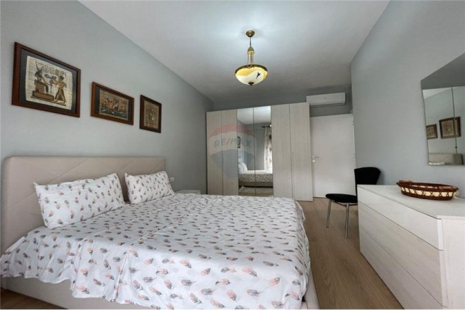 Tirane, jepet me qera apartament 2+1 , 77 m² 500 € (Fusha e Aviacionit)