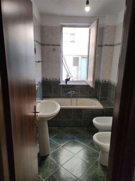 Tirane, jepet me qera apartament 2+1 Kati 2, 115 m² 600 € (KOPSHTI ZOOLOGJIK)