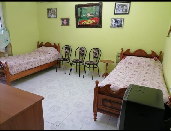 Tirane, jepet me qera apartament 2+1 Kati 5, 70 m² 400 € (brryli)