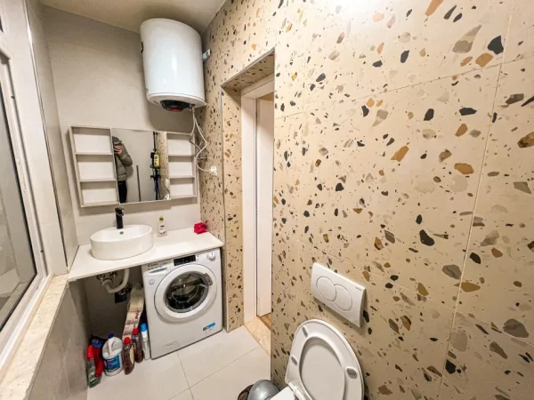Tirane, shes apartament 2+1 Kati 3, 57 m² 135.000 € (Prane Selvise)