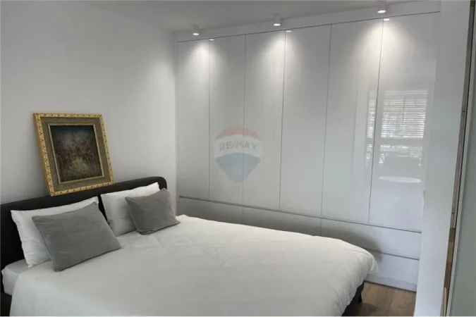 Tirane, jepet me qera apartament 1+1 , 50 m² 750 € (APARTAMENT 1+1 PER QIRA TE MYSLYM SHYRI)