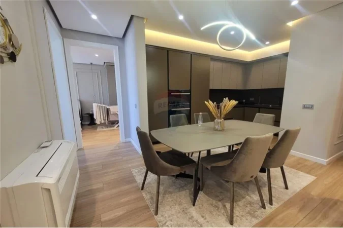 Tirane, shitet apartament 2+1 , 125 m² 290.000 € (SHITET APARTAMENT 2+1+2 TEK BULEVARDI I RI)