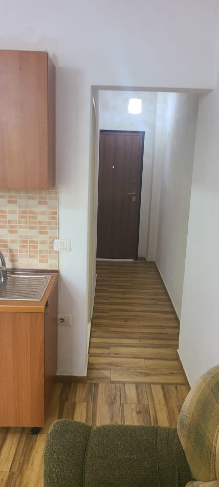 Tirane, jepet me qera garsonier 1+1 Kati 2, 40 m² 240 € (Ali Demi)