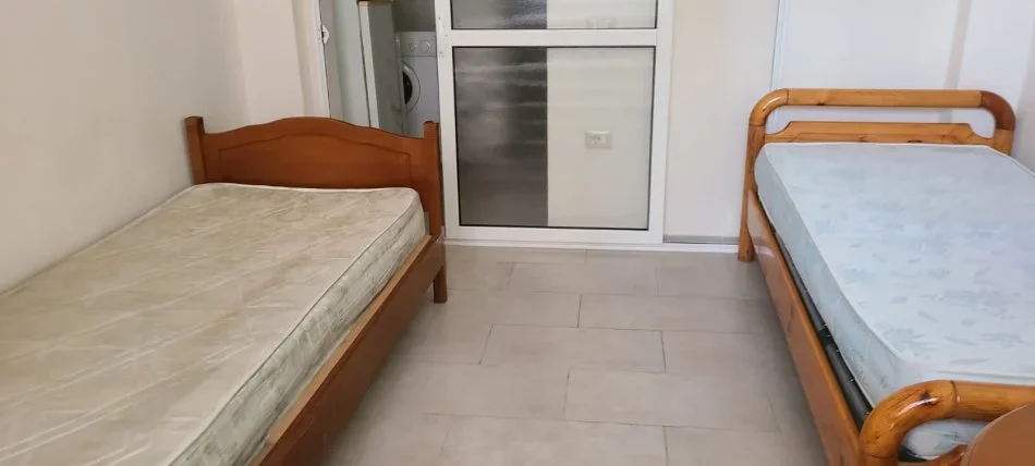 Tirane, jepet me qera garsonier 1+1 Kati 2, 35 m² 220 € (Ali Demi)