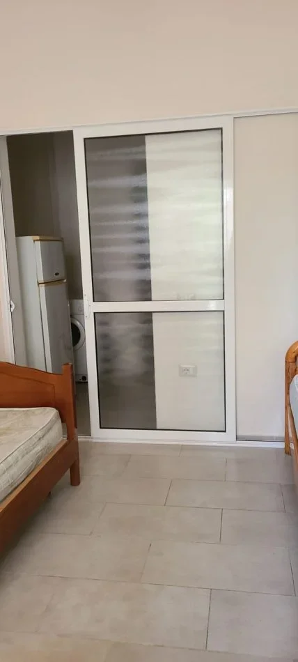 Tirane, jepet me qera garsonier 1+1 Kati 2, 35 m² 220 € (Ali Demi)
