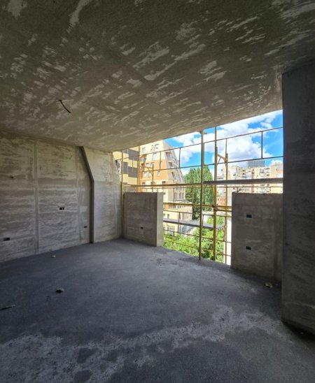 Tirane, shitet apartament 2+1 , 126 m² (Stadiumi Air Albania)