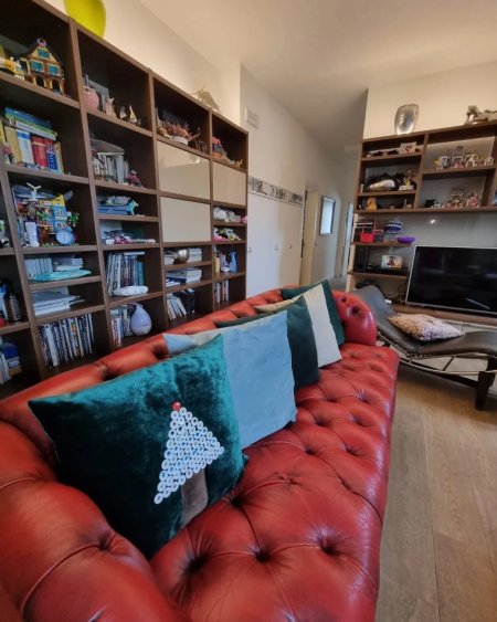 Tirane, shitet apartament 2+1 , 160 m² (069 608 5775)