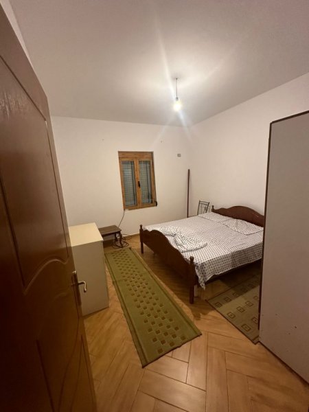 Tirane, jepet me qera apartament 2+1 Kati 2, 90 m² 350 € (Don Bosko)