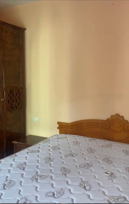 Tirane, jepet me qera apartament 2+1 Kati 3, 90 m² 350 € (Kthesa e Kamzes)