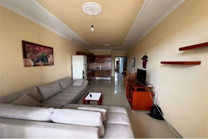 Tirane, jepet me qera apartament 1+1 Kati 8, 81 m² 350 € (astir)