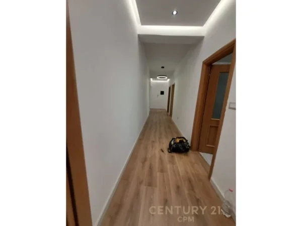 Tirane, shitet apartament 2+1 Kati 2, 103 m² 178.000 € (tirane e re)
