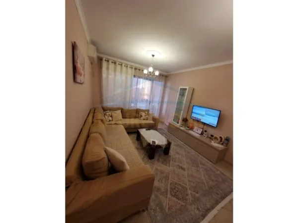 Tirane, shitet apartament 1+1 Kati 5, 55 m² 73.000 € (Fresk)