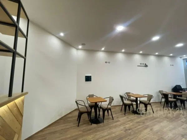 Tirane, shitet ambjent biznesi , 80 m² 120.000 € (Astir!)