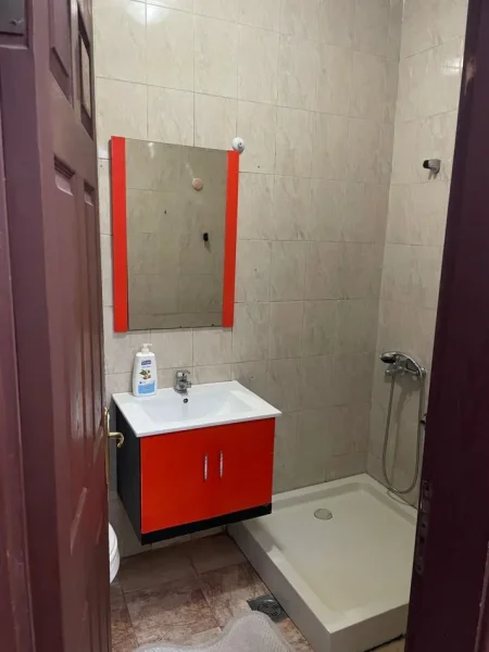 Tirane, jepet me qera apartament 2+1 Kati 7, 70 m² 420 € (Don Bosko)