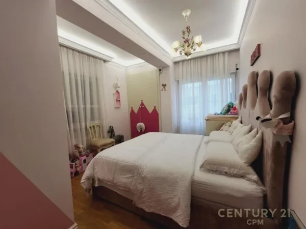 Tirane, shes apartament 3+1+3 , 182 m² 340.000 € (Kodra e Diellit Residence)