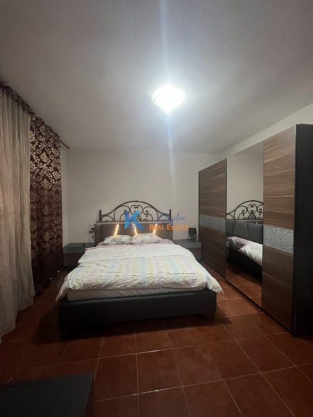 Tirane, jap me qera apartament 3+1+Ballkon Kati 9, 125 m² 600 € (Komuna e Parisit)