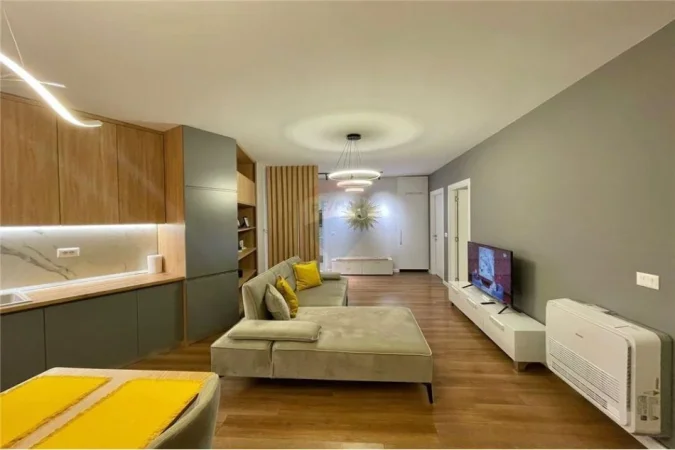 Tirane, jepet me qera apartament 2+1 Kati 4, 95 m² 850 € (Rruga e Barrikadave - Pazari i Ri)